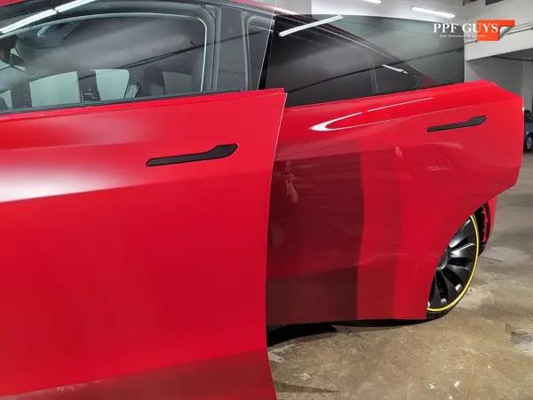 Red Tesla Model Y, Stealth. Photo 24 of 48.