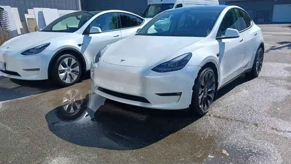 Tesla Model Y, PPF. Photo 10 of 28.