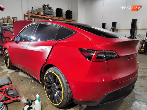 Red Tesla Model Y, Stealth. Photo 30 of 48.