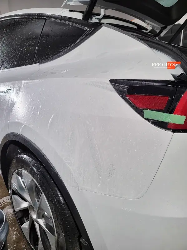 White Tesla Model Y, Stealth. Photo 13 of 42.