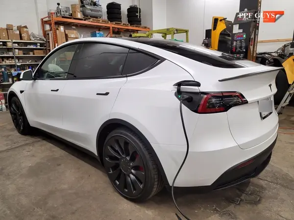 Tesla Model Y Performance, Stealth. Photo 40 of 45.