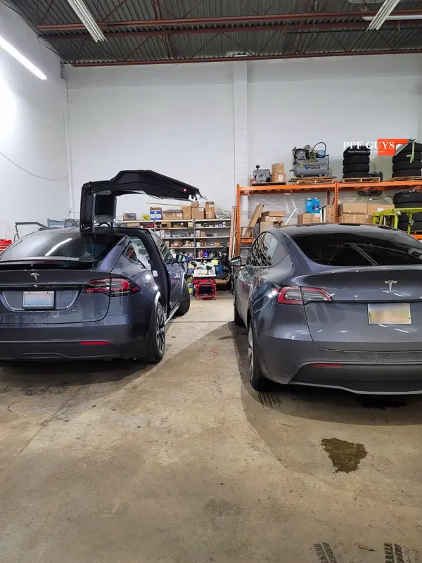Silver Tesla Model X, PPF. Photo 9 of 18.