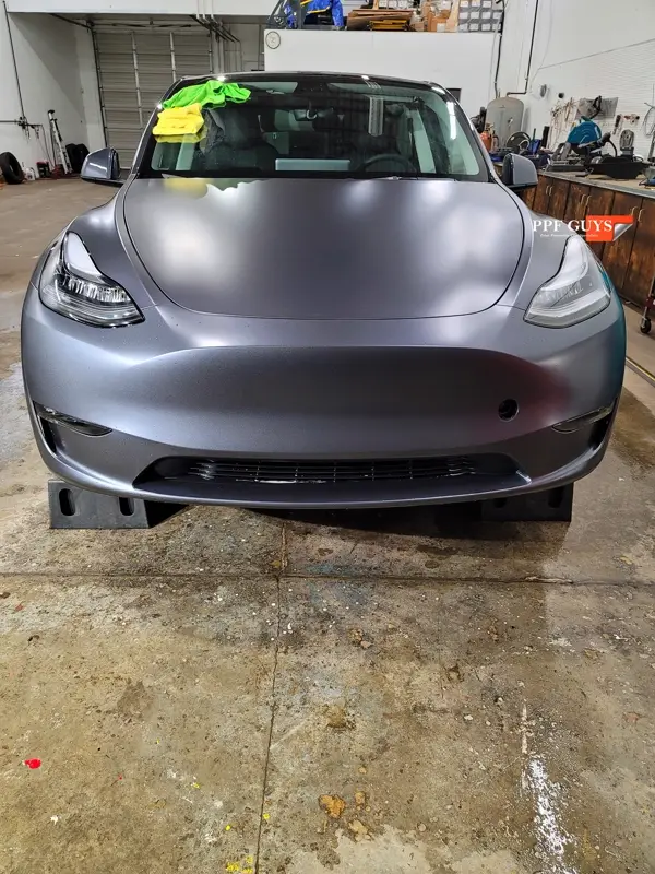 Silver Tesla Model Y, Stealth. Photo 29 of 29.