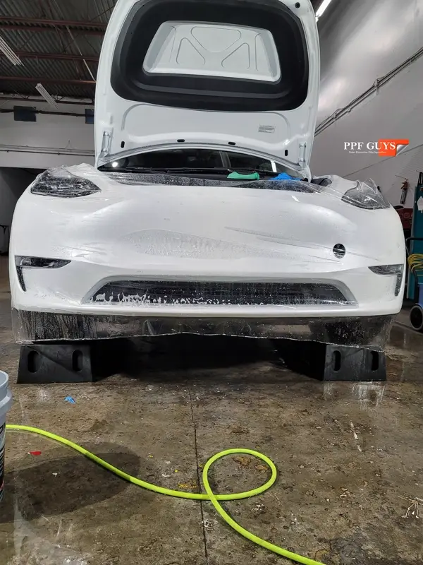 White Tesla Model Y, Front end, 4 doors, ceramic coating